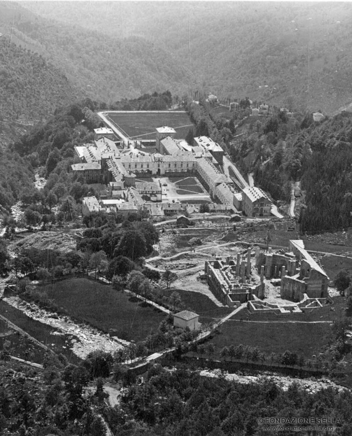 Il Santuario d'Oropa nelle foto d'archivio: quando la cupola era solo un progetto - Copyright Fondazione Sella 2026