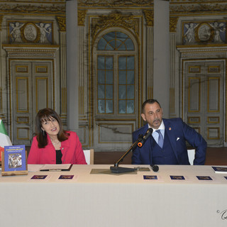 Al “Nova Fama” il Marò Massimiliano Latorre nella foto Claudia Ghirardello e Massimiliano Latorre