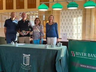 Al Golf Club Cavaglià la classica Coppa Biver Banca gruppo Banca di Asti Al Golf Club Cavaglià la classica Coppa Biver Banca gruppo Banca di Asti