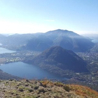 I laghi Maggiore ed Orta dalla vetta del Faiè (ph. Mauro Carlesso) I laghi Maggiore ed Orta dalla vetta del Faiè (ph. Mauro Carlesso)