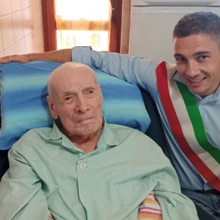 Veglio festeggia Sebastiano, gli auguri del sindaco per i suoi 100 anni