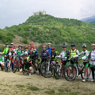 I bikers della Biella Mountain Bike Sport al Giro dei 5 Laghi del Canavese