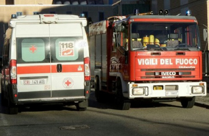Castelletto Cervo, elettrodomestico prende fuoco: residente lascia l’abitazione per il fumo (foto di repertorio) Castelletto Cervo, elettrodomestico prende fuoco: residente lascia l’abitazione per il fumo (foto di repertorio)