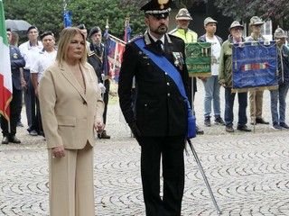 Festa della Repubblica a Biella, la cerimonia ai Giardini Zumaglini FOTO di Davide Finatti per Newsbiella.it Festa della Repubblica a Biella, la cerimonia ai Giardini Zumaglini FOTO di Davide Finatti per Newsbiella.it