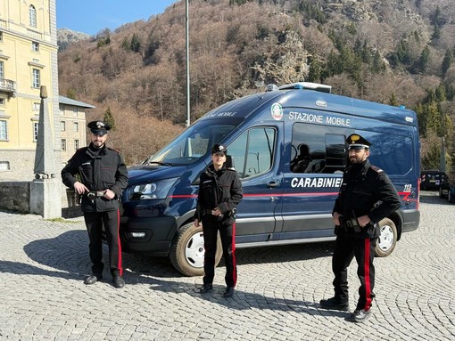 Carabinieri, sicurezza e prossimità nelle festività di Pasqua: Stazione Mobile a Oropa Carabinieri, sicurezza e prossimità nelle festività di Pasqua: Stazione Mobile a Oropa