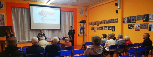 Truffe telefoniche e online, grande partecipazione all'incontro a Sala Truffe telefoniche e online, grande partecipazione all'incontro a Sala