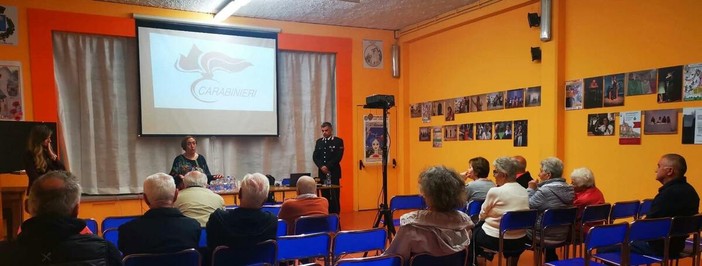 Truffe telefoniche e online, grande partecipazione all'incontro a Sala