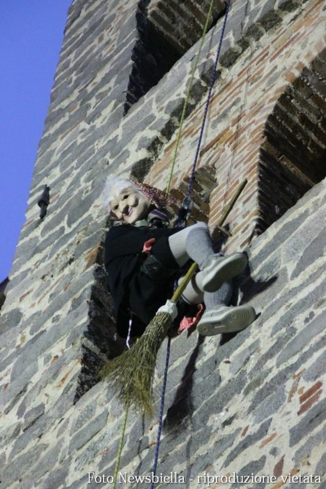 Ar…RIVA la Befana 2026: festa, giochi e dolcezza nel cuore di Biella Riva Ar…RIVA la Befana 2026: festa, giochi e dolcezza nel cuore di Biella Riva