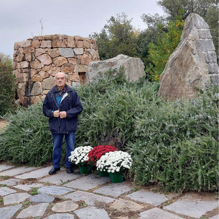 Fiori a Nuraghe Chervu
