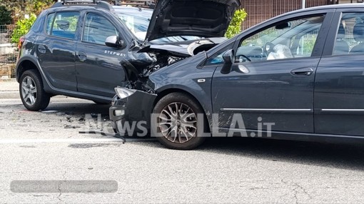 Scontro tra Biella e Vigliano: due auto coinvolte, lunghe code FOTO Mattia Baù per newsbiella.it