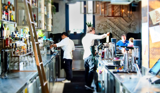 Biella, lavoro in ripresa: turismo e servizi spingono le assunzioni. Commercio ancora in difficoltà