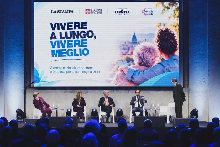 Assistenza agli anziani, il Piemonte sperimenta un nuovo modello