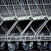 Gaglianico, tentano di uscire con due carrelli senza passare dalle casse: lasciati oltre 600 euro di prodotti (foto di repertorio) Gaglianico, tentano di uscire con due carrelli senza passare dalle casse: lasciati oltre 600 euro di prodotti (foto di repertorio)