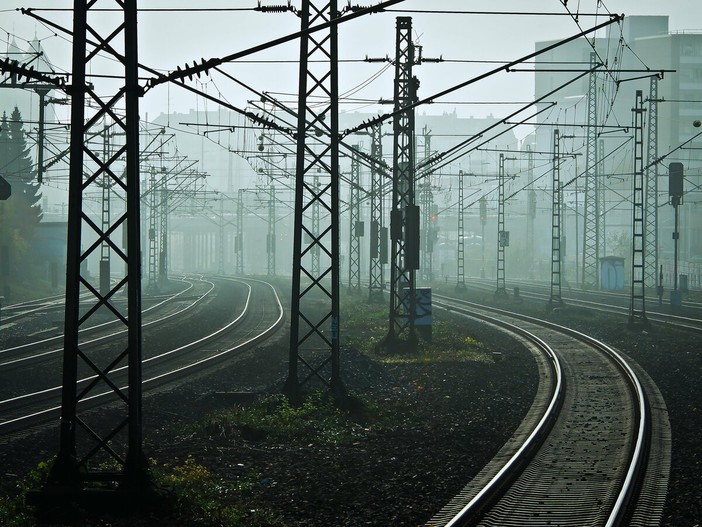 Tentato furto di rame blocca la linea ferroviaria per Novara: circolazione sospesa per Malpensa e Busto Arsizio (foto di repertorio)