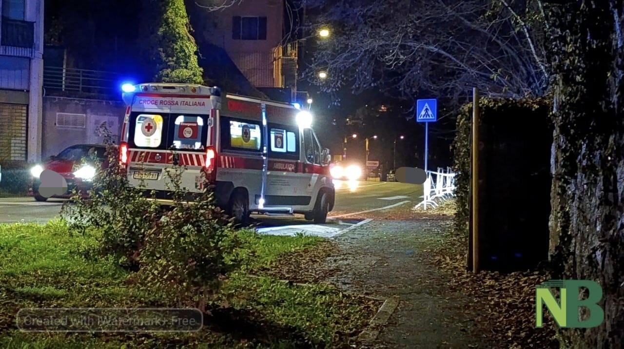 Biella, scontro tra due auto al bivio per Tollegno e Pralungo FOTO