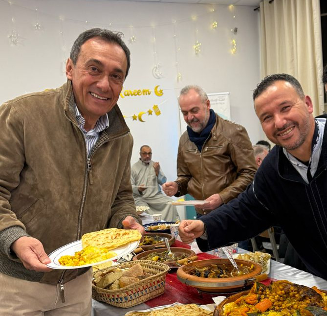 Condivisione e dialogo: a Vigliano l’iftar riunisce la Biellese e la comunità