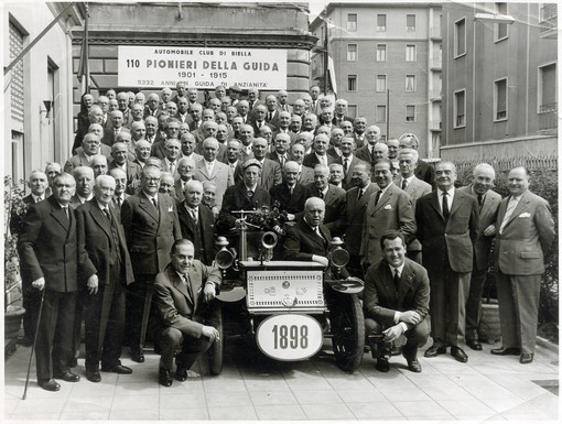 ACI Biella nelle foto d'archivio: il ricordo dei pionieri alla guida ACI Biella nelle foto d'archivio: il ricordo dei pionieri alla guida
