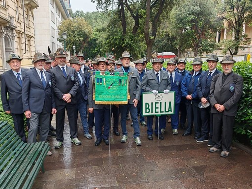 Biella abbraccia Genova: le Penne Nere biellesi protagoniste della 97ª Adunata