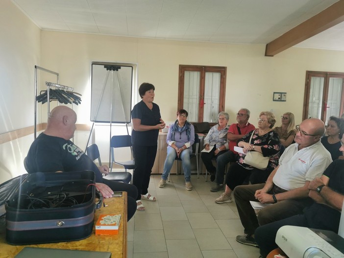 Cossato, Caffè del Benessere: la nuova conferenza sull'invecchiamento attivo. Cossato, Caffè del Benessere: la nuova conferenza sull'invecchiamento attivo.