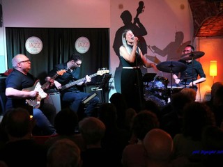 Tornano al Jazz Club i “Bubbles and Berries”