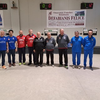Gaglianico in maglia rossa e Ponderanese in maglia nera - Foto Federbocce Gaglianico in maglia rossa e Ponderanese in maglia nera - Foto Federbocce