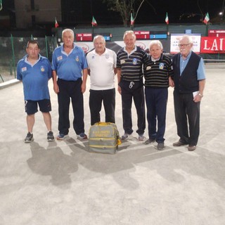 Bocce, dominio Piatto Sport nella notturna di Gaglianico - Foto Federbocce Bocce, dominio Piatto Sport nella notturna di Gaglianico - Foto Federbocce