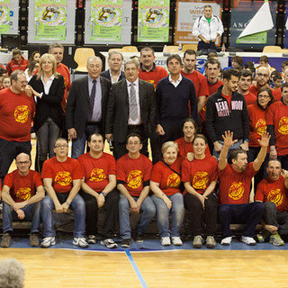 Il gruppo di organizzatori del Bear Wool Volley Il gruppo di organizzatori del Bear Wool Volley