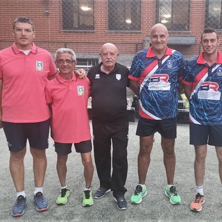 In maglia grigia da destra Gabriele Graziano e Vanni Collet - Foto Federbocce In maglia grigia da destra Gabriele Graziano e Vanni Collet - Foto Federbocce