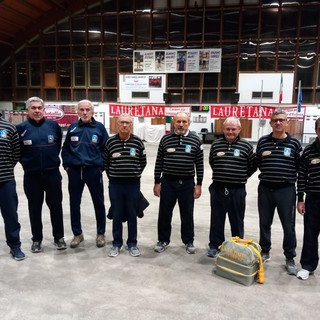 I finalisti del torneo notturno di martedì a Biella - Foto Federbocce