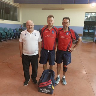 Daniele Mento e Mauro Ciocchetti in maglia rossa - Foto Federbocce Daniele Mento e Mauro Ciocchetti in maglia rossa - Foto Federbocce