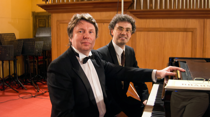Accademia Perosi, nuovo concerto a Biella: ecco pianoforte a quattro mani con Giuliano Cucco e Giuliano Bellorini Accademia Perosi, nuovo concerto a Biella: ecco pianoforte a quattro mani con Giuliano Cucco e Giuliano Bellorini