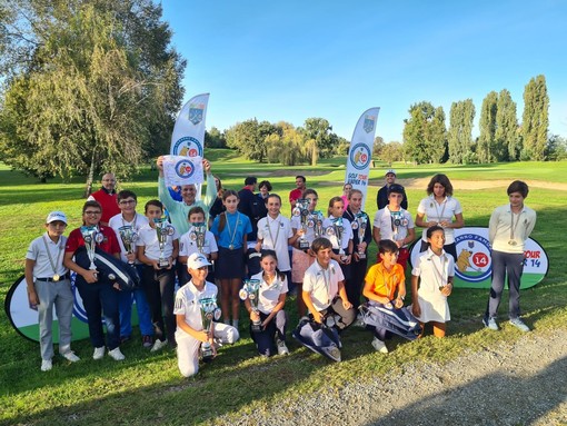 Al Golf Club Cavaglià 130 “Saranno Famosi” - Foto Golf Club Cavaglià Al Golf Club Cavaglià 130 “Saranno Famosi” - Foto Golf Club Cavaglià