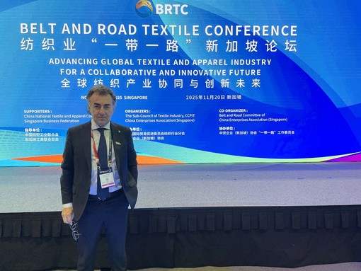 Cristiano Gatti rappresenta l'Italia a Singapore: l'unico italiano a Texpo Asia e &quot;Via della seta&quot; tessile