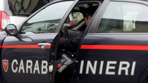 Grignasco, 24enne accoltella il padre nel sonno: arrestato dai Carabinieri (foto di repertorio) Grignasco, 24enne accoltella il padre nel sonno: arrestato dai Carabinieri (foto di repertorio)