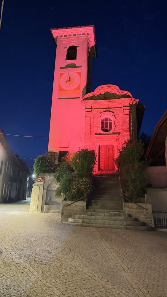 Netro, San Rocco si illumina di rosa per la ricerca sul tumore al seno