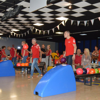 Croce Rossa Biella, insieme anche fuori dal servizio: bowling e giro pizza