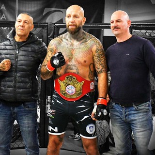 Ultima performance di Cristian Magro: si chiude il capitolo del veterano di MMA. Ultima performance di Cristian Magro: si chiude il capitolo del veterano di MMA.