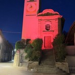Netro, San Rocco si illumina di rosa per la ricerca sul tumore al seno Netro, San Rocco si illumina di rosa per la ricerca sul tumore al seno