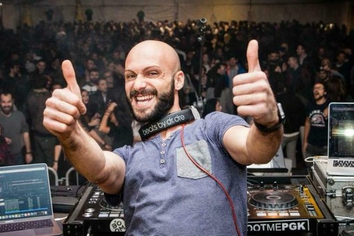 DJ Trope, titolare del Galileo, racconta la Maturità: “Con la giusta preparazione, l’ansia pesa più dell’esame” DJ Trope, titolare del Galileo, racconta la Maturità: “Con la giusta preparazione, l’ansia pesa più dell’esame”