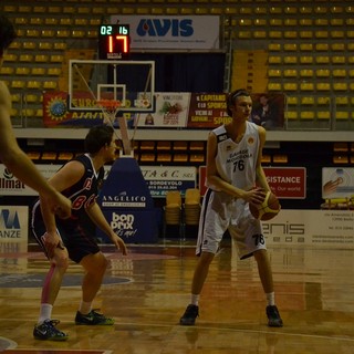 Basket - Continua la corsa della Cestistica, battuto anche Trecate FOTOGALLERY Basket - Continua la corsa della Cestistica, battuto anche Trecate FOTOGALLERY