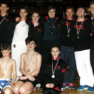 Nella foto da sinistra in basso: Nicola Bellan, Andrea Berteletti, Lisa Bellotti, in alto: Deborah Spagnuolo, Simone Grosso, Alice Grosso, Alessia Berteletti, il maestro Palma Arpone, Giulio Bellan, Cary Balsano, Simone Pleitavino.