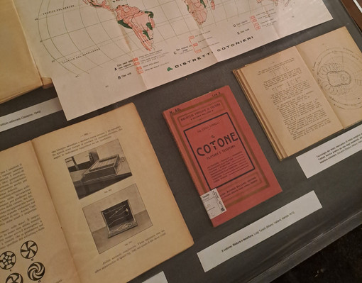 "Di carta e di cotone. Il Biellese delle cartiere e dei cotonifici" una una visita speciale... "Di carta e di cotone. Il Biellese delle cartiere e dei cotonifici" una una visita speciale...