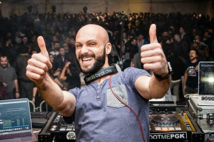 DJ Trope, titolare del Galileo, racconta la Maturità: “Con la giusta preparazione, l’ansia pesa più dell’esame” DJ Trope, titolare del Galileo, racconta la Maturità: “Con la giusta preparazione, l’ansia pesa più dell’esame”