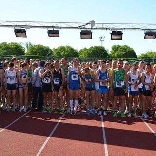 La partenza di Corri contro l'Emarginazione 2013 (Foto www.biellaedintorni.it)