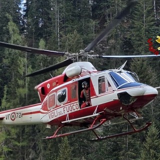 Casapinta, ritrovata la donna dispersa: elitrasportata dai Vigili del Fuoco