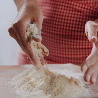 Farine per pinsa e pizza: come scegliere quella giusta per la propria attività