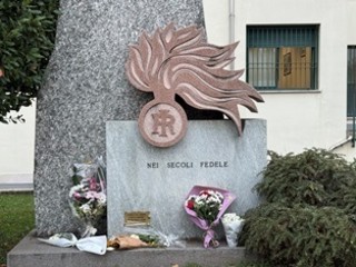Lutto Nazionale per la Tragedia di Castel d'Azzano (Verona), Biella si stringe all'Arma dei Carabinieri FOTO