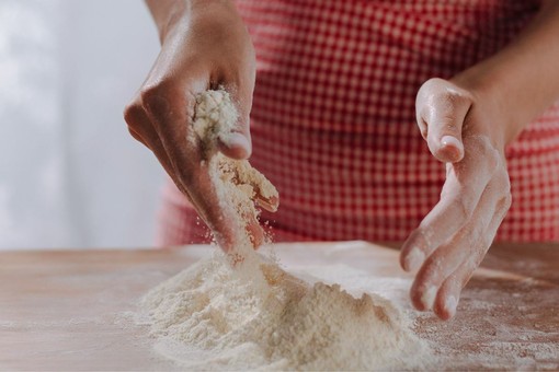 Farine per pinsa e pizza: come scegliere quella giusta per la propria attività Farine per pinsa e pizza: come scegliere quella giusta per la propria attività