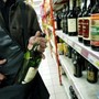 Biella, rubano alcol al supermercato: fermate tre persone - Foto di repertorio