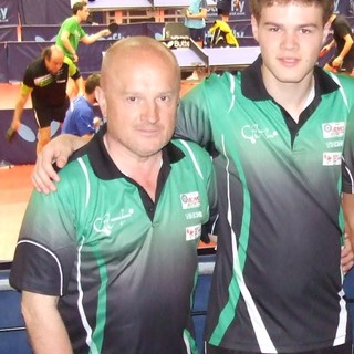 Padre e figlio uniti dalla passione del tennis tavolo